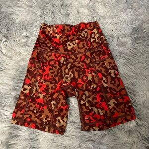 Aerie red camo leggings